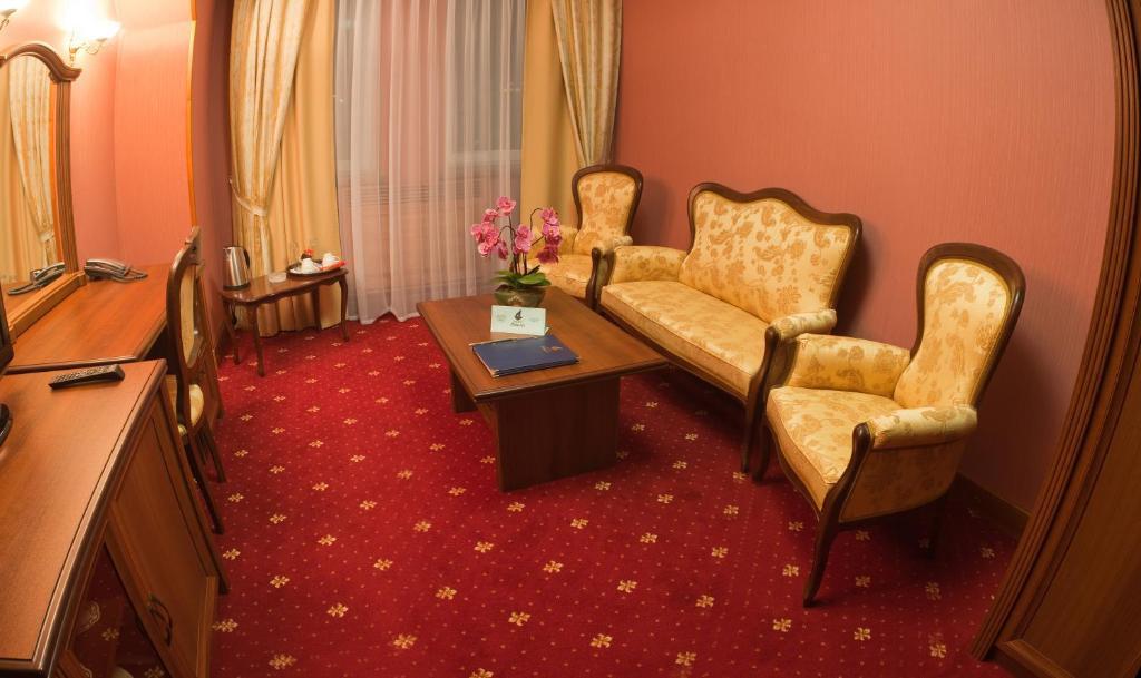 Polaris Hotel Surgut Room photo